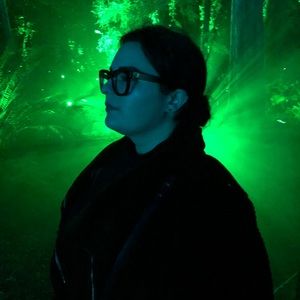 Meet your Posher, Adrienne